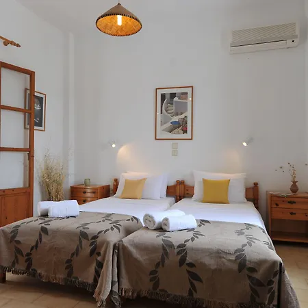 Rallis 3* Naousa (Paros)