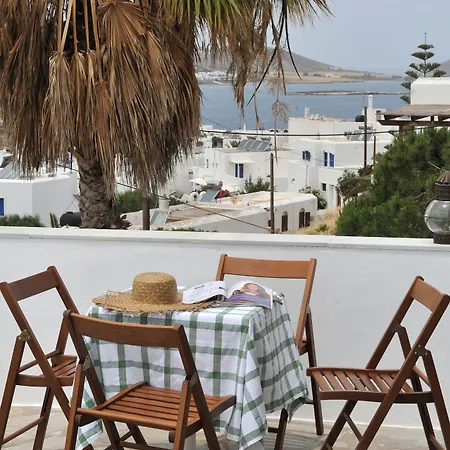 Rallis Aparthotel Naousa (Paros)