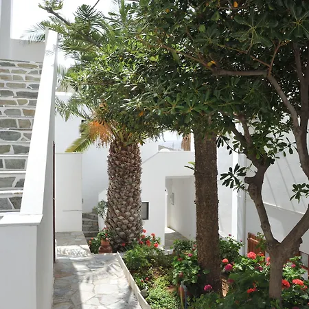Aparthotel Rallis 3*